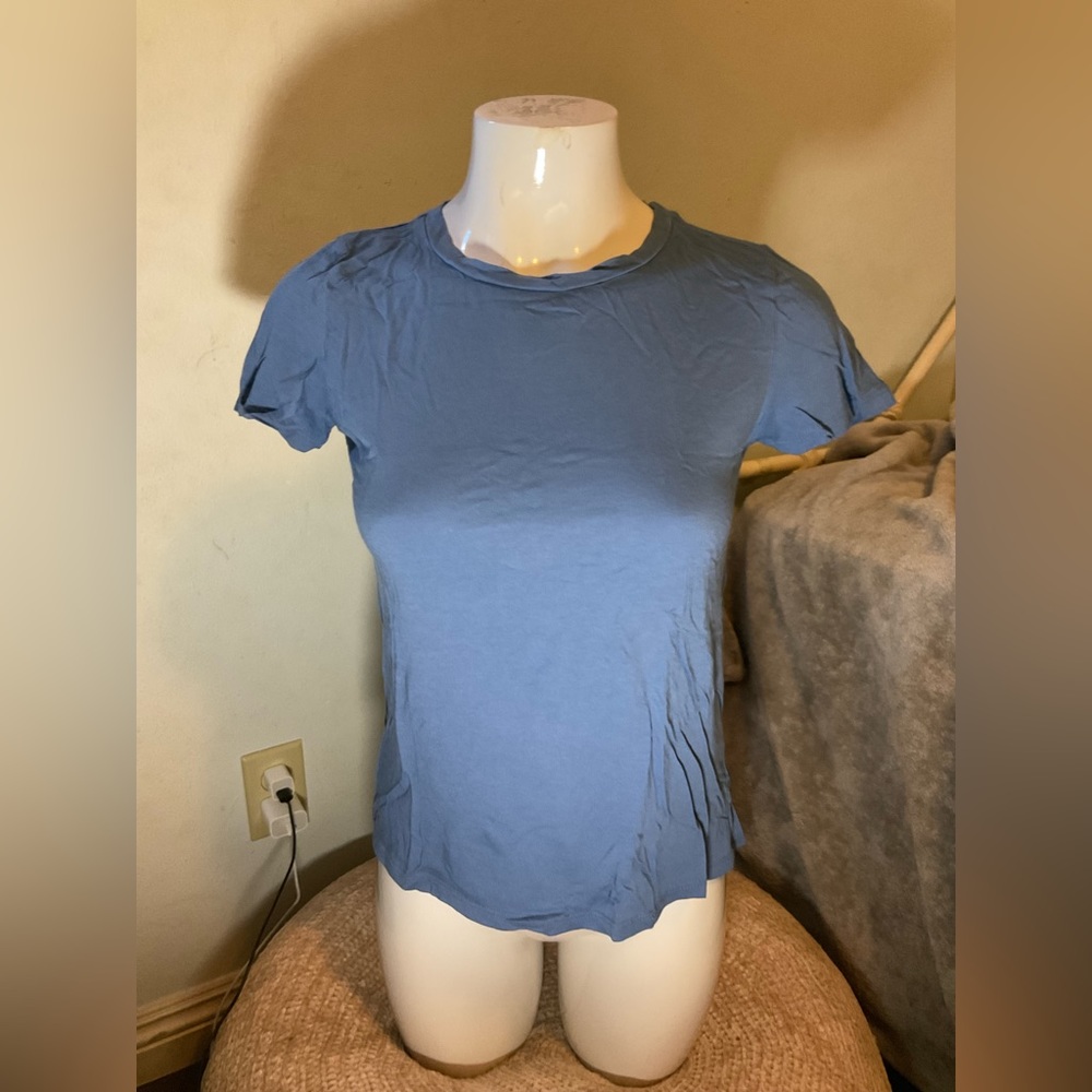 Full tilt essentials blue t-shirt - Women’s small